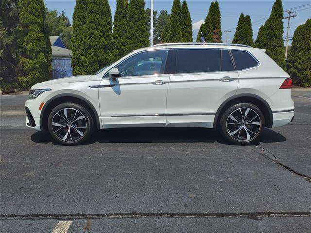 Certified 2022 Volkswagen Tiguan SEL R-LINE with VIN 3VV4B7AX0NM044375 for sale in Turnersville, NJ