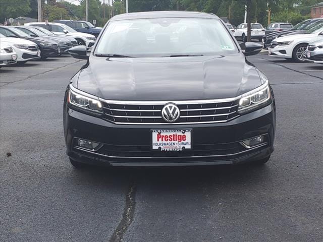 Used 2018 Volkswagen Passat SEL Premium with VIN 1VWCA7A36JC010895 for sale in Turnersville, NJ