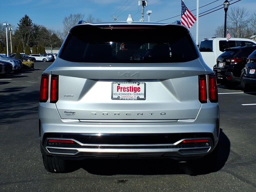 Used 2022 Kia Sorento SX SUV