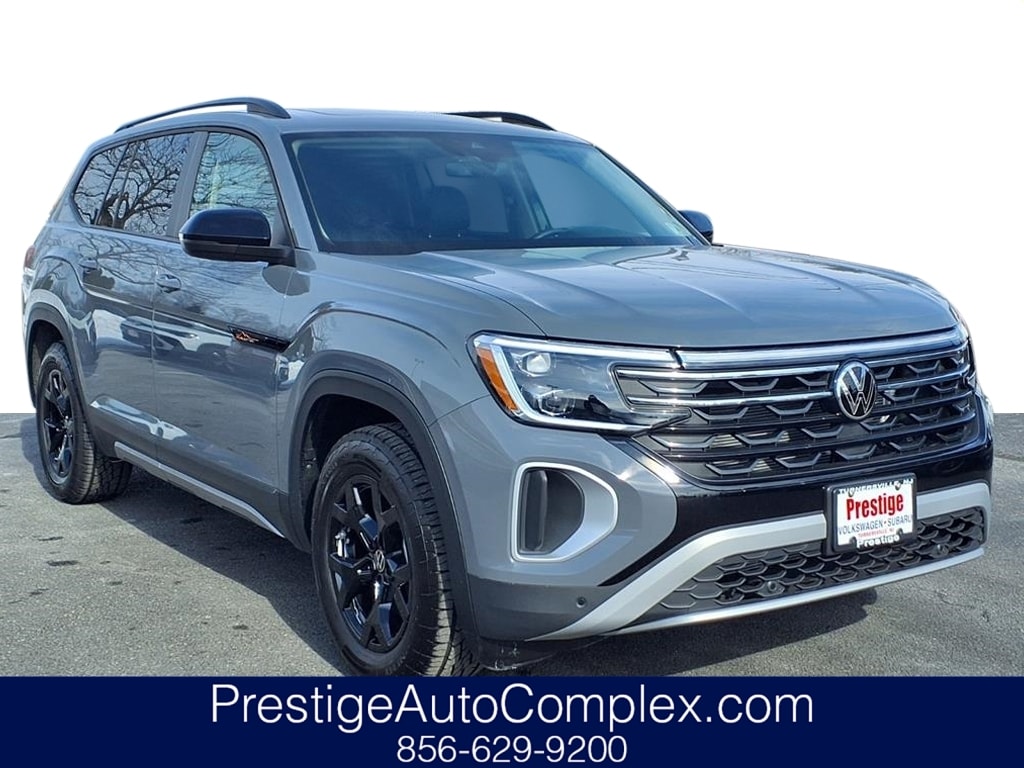 Certified 2025 Volkswagen Atlas 2.0T Peak Edition SUV