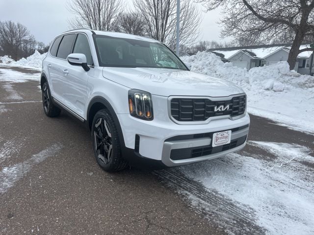 2025 Kia Telluride S's photo