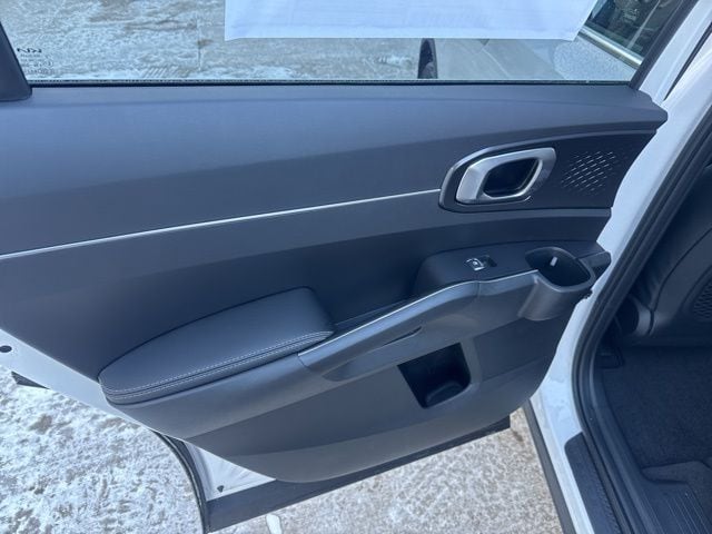 2026 Kia Sorento S - Photo 10