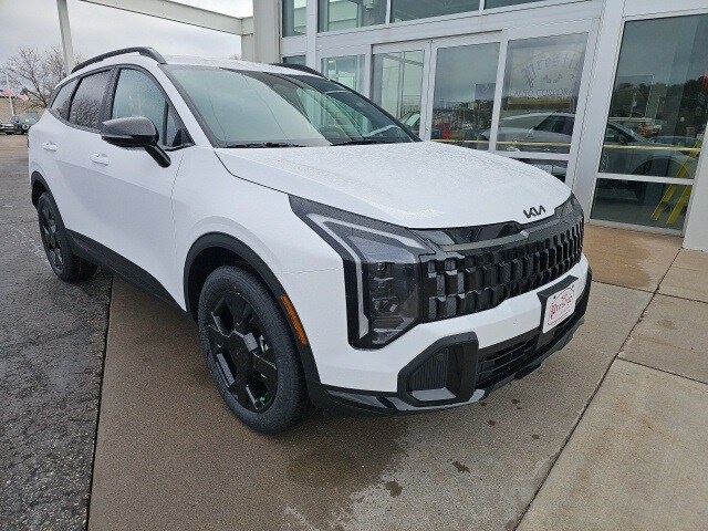 2026 Kia Sportage X-Line photo 3