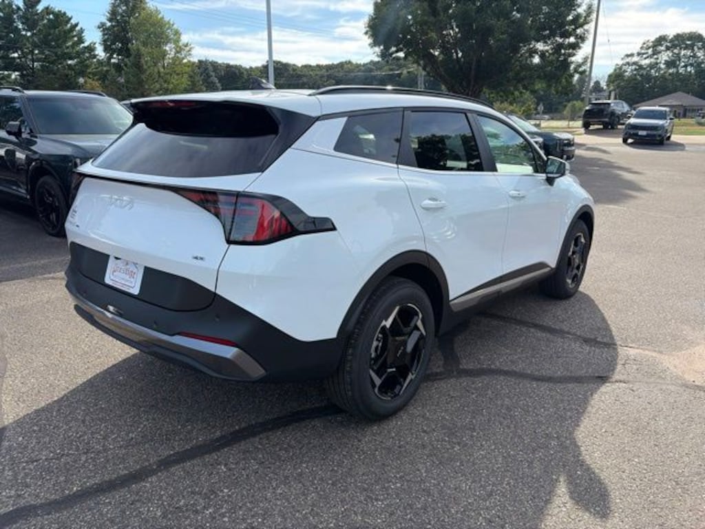 New 2027 Kia Sportage Hybrid EX SUV