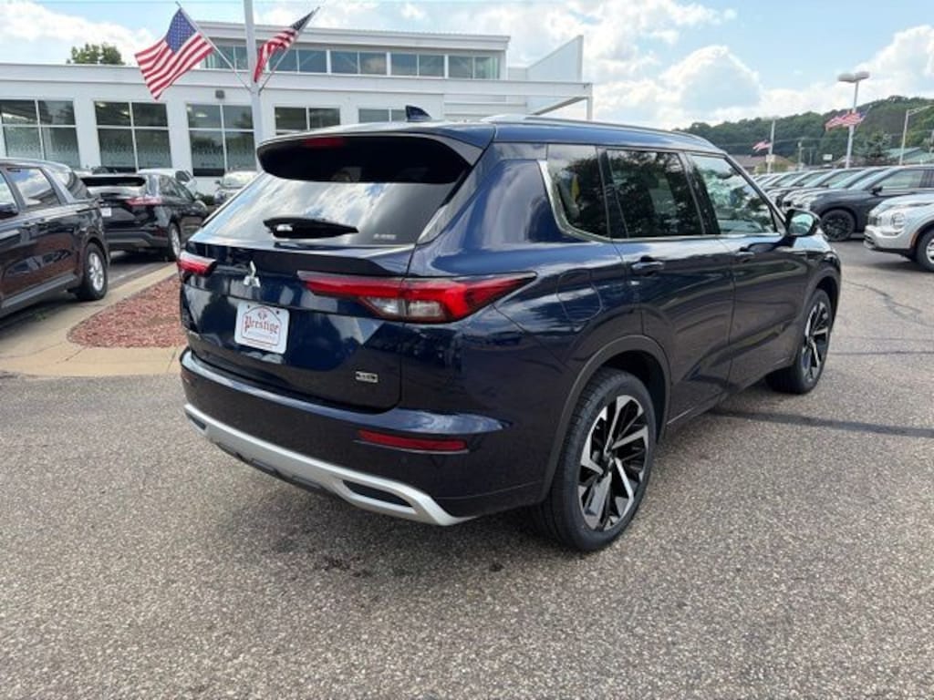 Used 2022 Mitsubishi Outlander SEL CUV