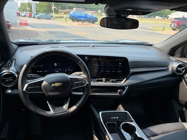 2025 Chevrolet Equinox LT - Photo 14