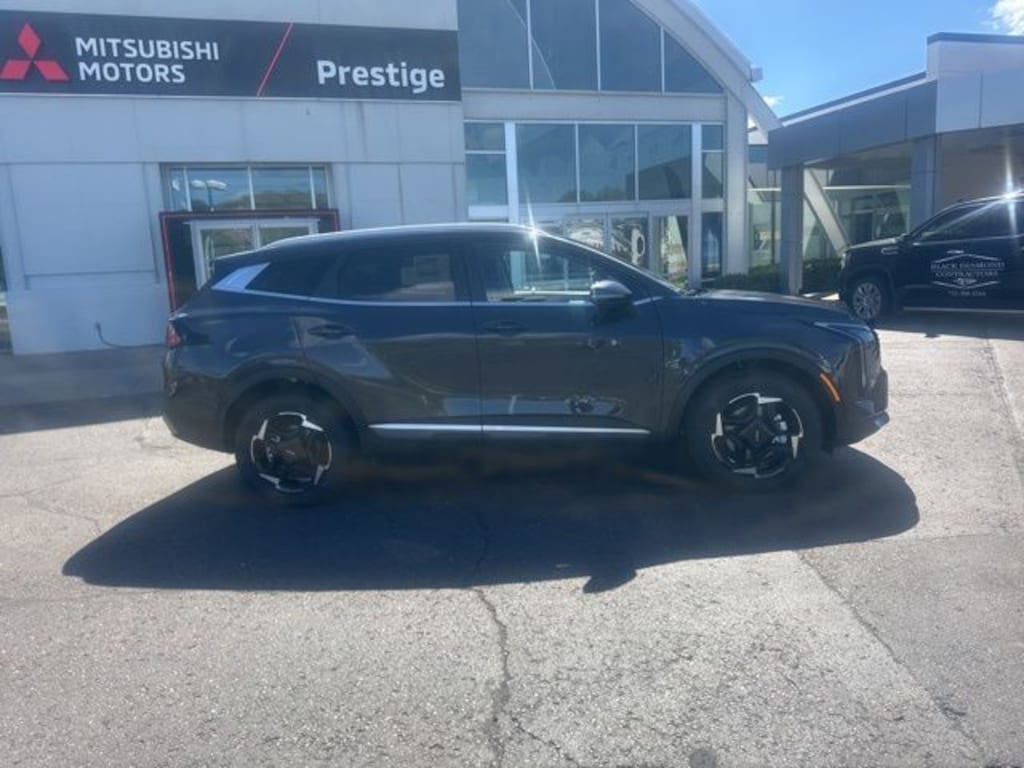 New 2026 Kia Sportage EX SUV