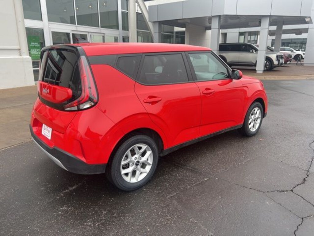 Used 2023 Kia Soul LX Hatchback