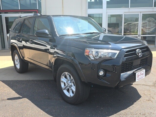 2023 Toyota 4Runner SR5 photo 3