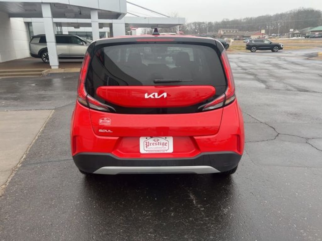 Used 2023 Kia Soul LX Hatchback