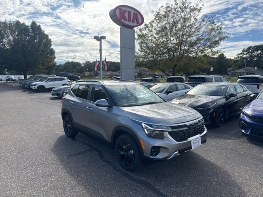 New 2026 Kia Seltos EX SUV