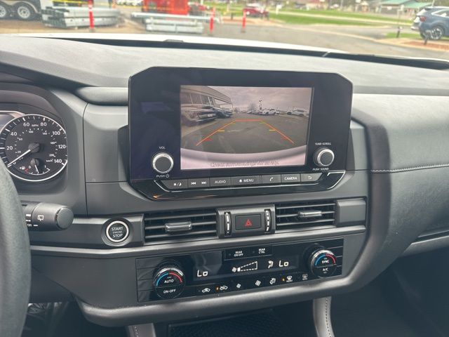 2024 Nissan Pathfinder S - Photo 18