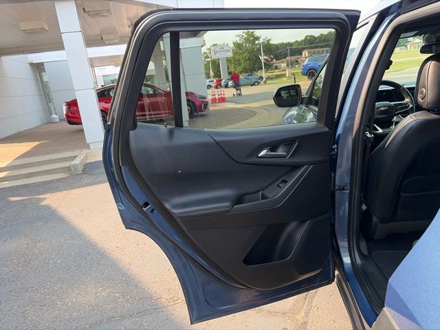 2025 Chevrolet Equinox LT - Photo 12