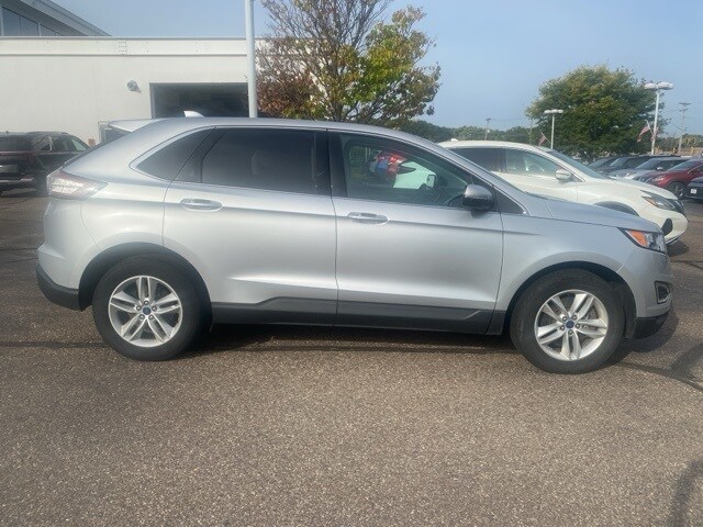 2017 Ford Edge SEL photo 3