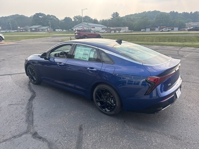 2026 Kia K5 GT-Line photo 4