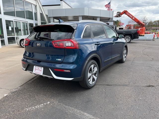 Used 2017 Kia Niro LX with VIN KNDCB3LC8H5090401 for sale in Eau Claire, WI