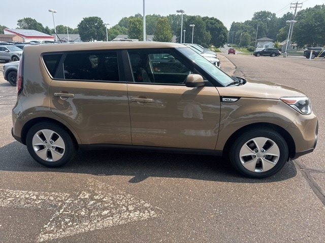 Used 2016 Kia Soul Base with VIN KNDJN2A22G7266770 for sale in Eau Claire, WI