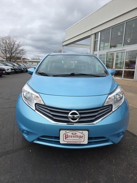 2015 Nissan Versa Note SV photo 2