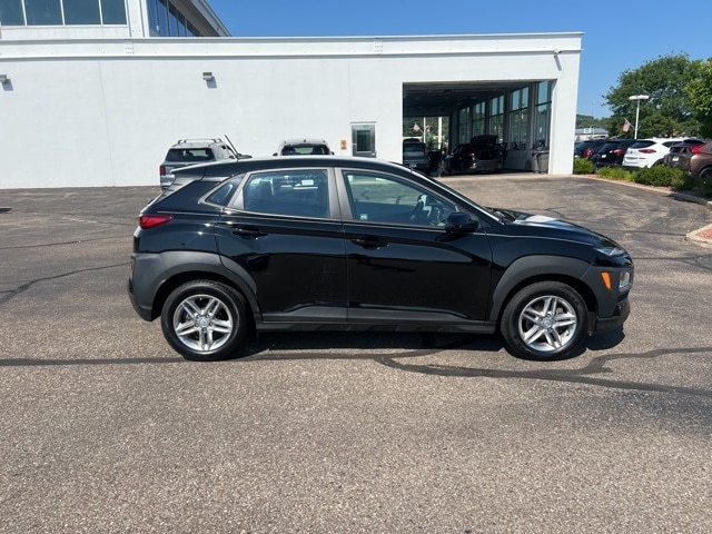 Used 2021 Hyundai Kona SE with VIN KM8K12AA9MU702420 for sale in Eau Claire, WI