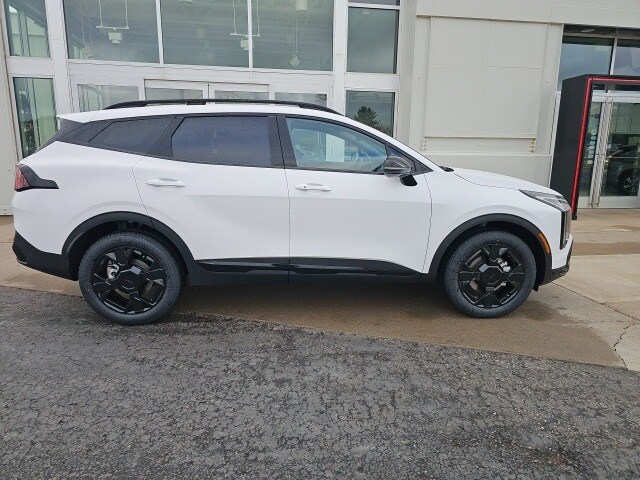 2026 Kia Sportage X-Line photo 4