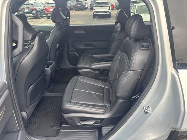 2027 Kia Telluride EX - Photo 11