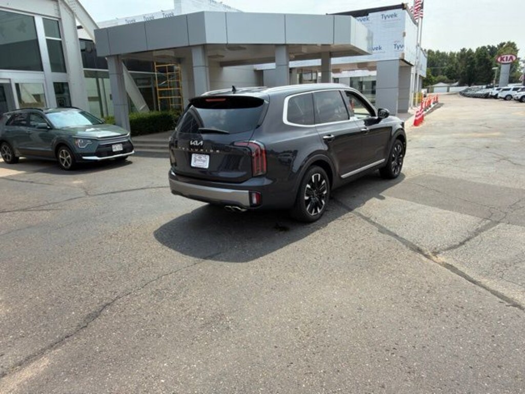 Used 2025 Kia Telluride SX SUV