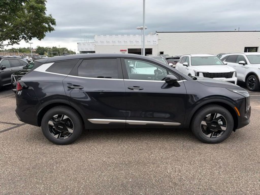 New 2026 Kia Sportage LX SUV