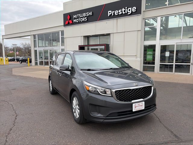 2017 Kia Sedona LX