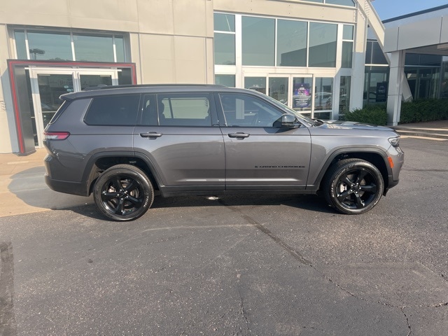 Used 2021 Jeep Grand Cherokee L Altitude with VIN 1C4RJKAG1M8185727 for sale in Eau Claire, WI