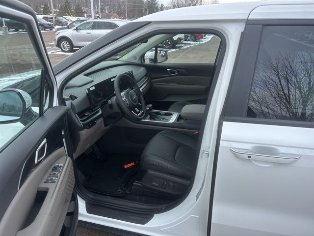 2026 Kia Carnival LXS - Photo 10