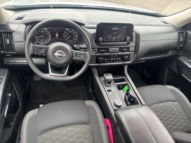 2024 Nissan Pathfinder S - Photo 13