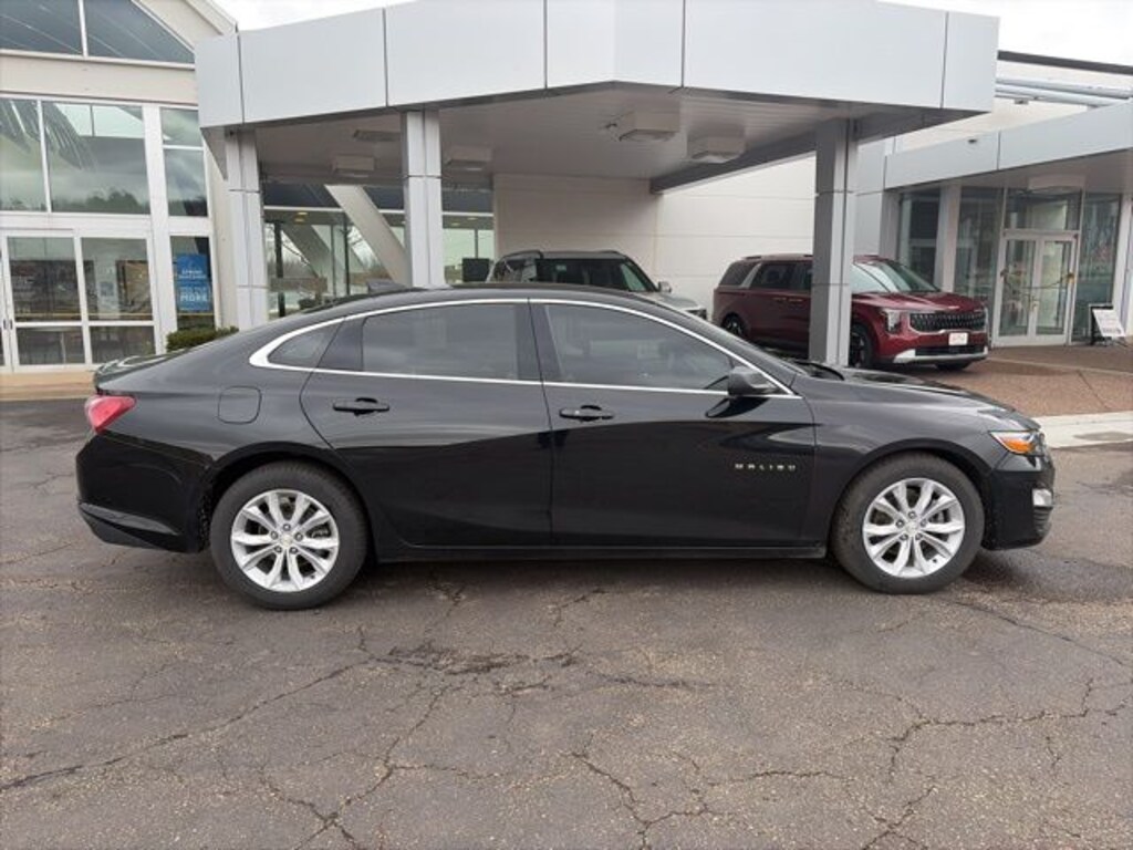Used 2022 Chevrolet Malibu LT Sedan