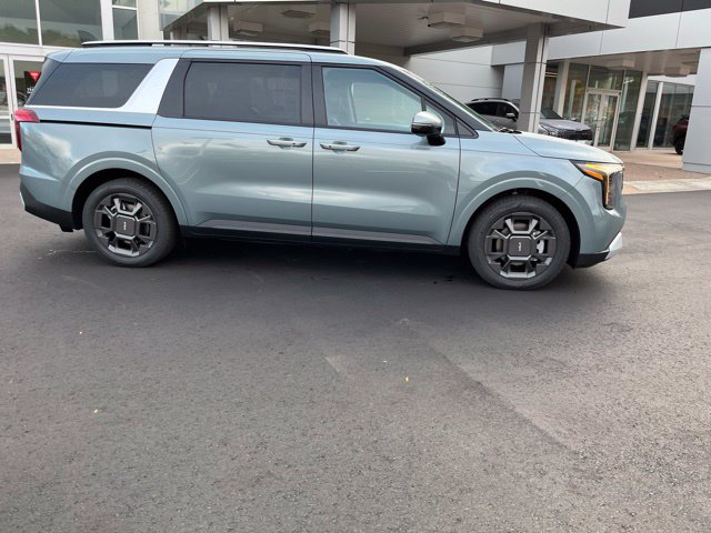 New 2027 Kia Carnival Hybrid EX Van Passenger Van