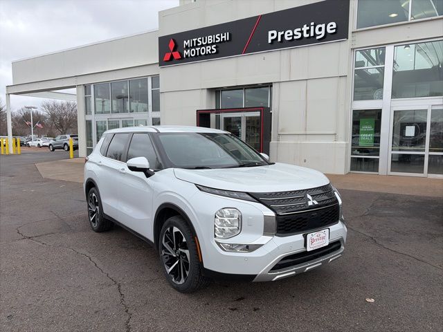 2023 Mitsubishi Outlander SE S-AWC's photo