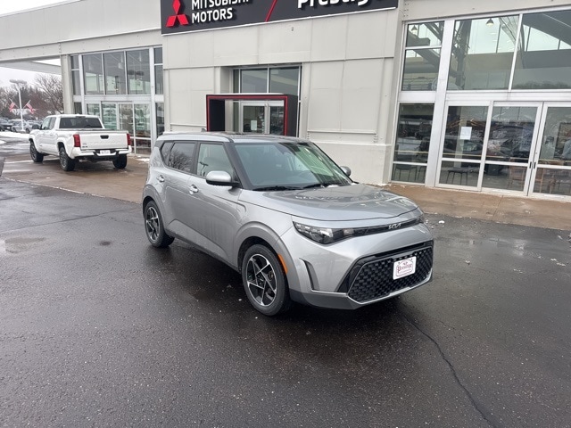 2023 Kia Soul EX's photo