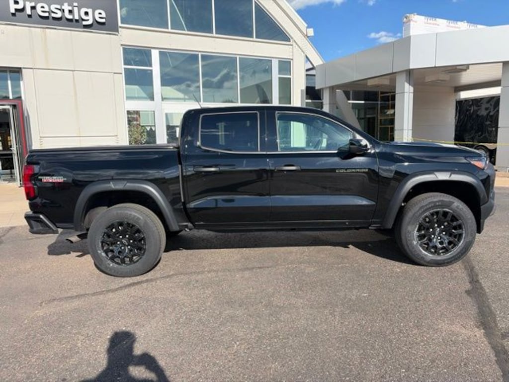 Used 2024 Chevrolet Colorado Trail Boss Truck Crew Cab