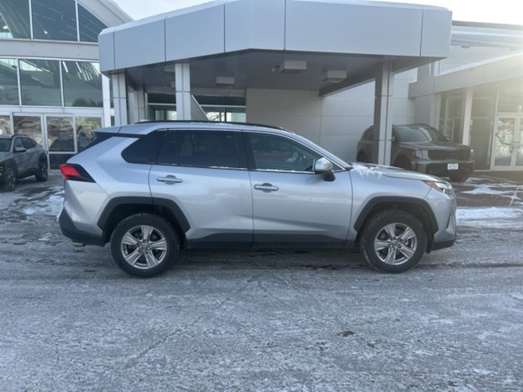 Used 2024 Toyota RAV4 XLE SUV