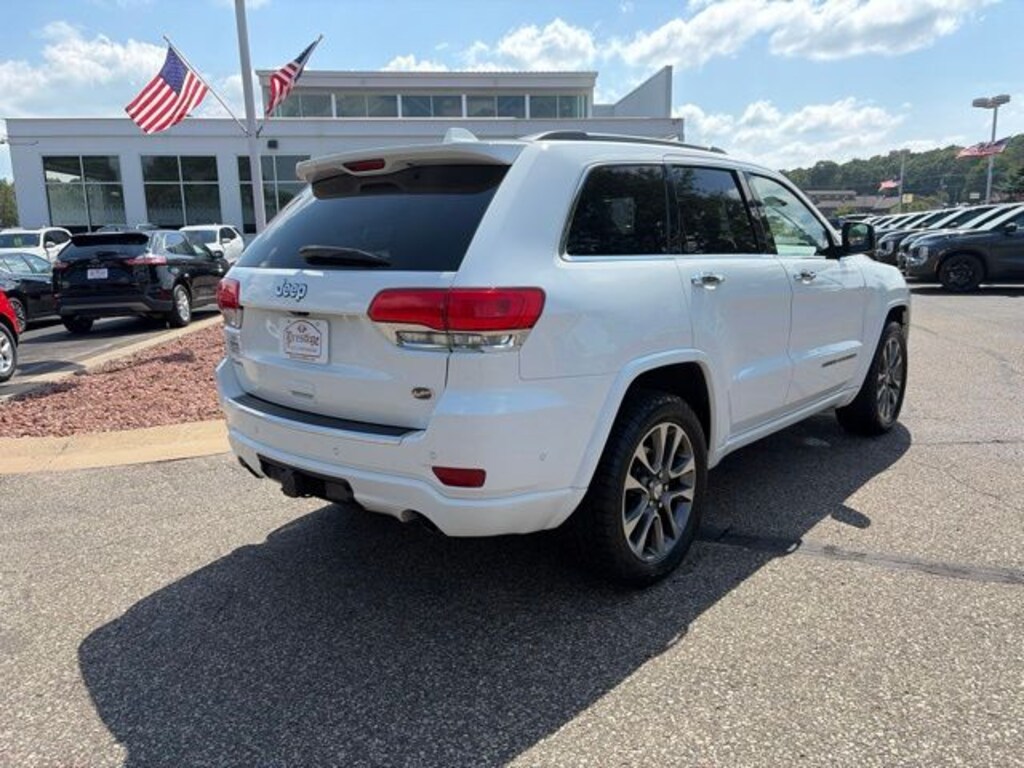 Used 2017 Jeep Grand Cherokee Overland SUV