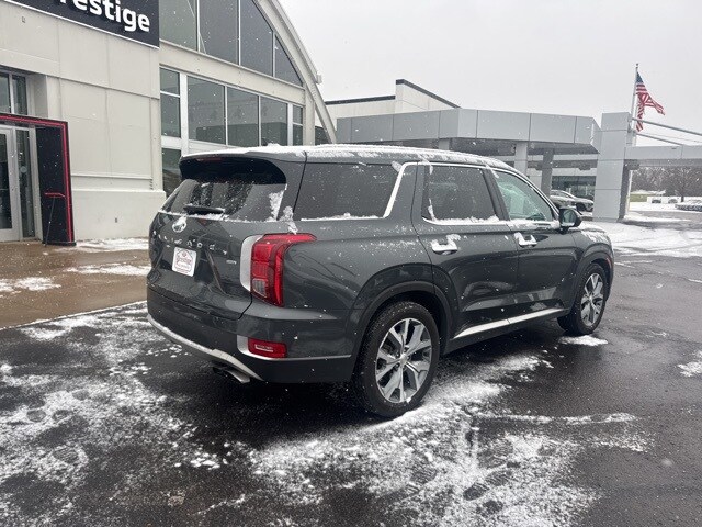 2020 Hyundai Palisade SEL photo 2