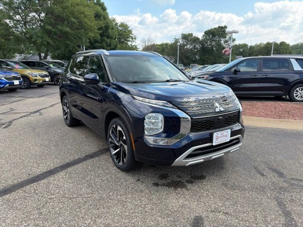 Used 2022 Mitsubishi Outlander SEL CUV