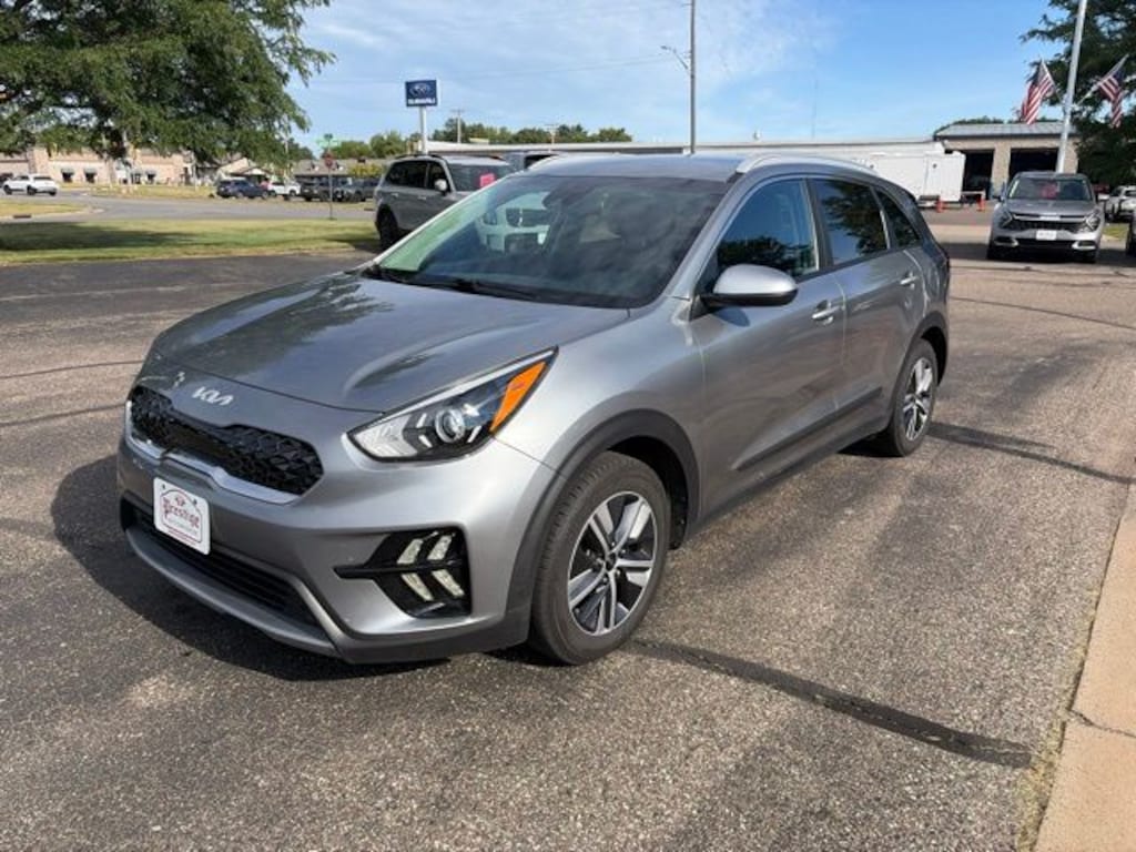 Used 2022 Kia Niro LXS SUV