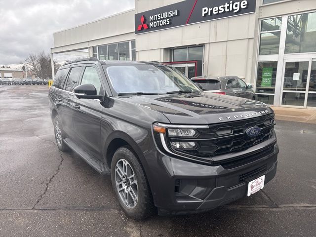 2025 Ford Expedition Active 4x4's photo