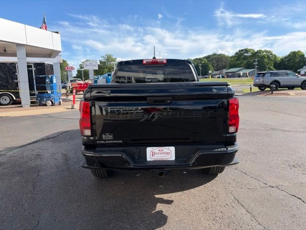 Used 2024 Chevrolet Colorado Trail Boss Truck Crew Cab