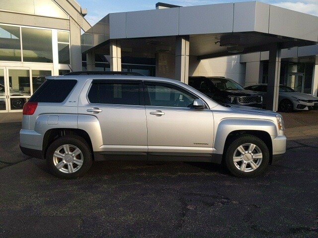 2016 Gmc Terrain SLE photo 2