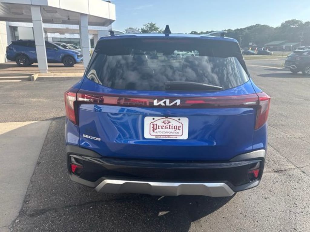 Used 2024 Kia Seltos S SUV
