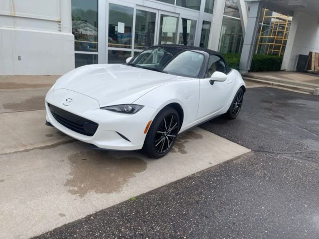 Used 2025 Mazda MX-5 Miata Grand Touring Convertible