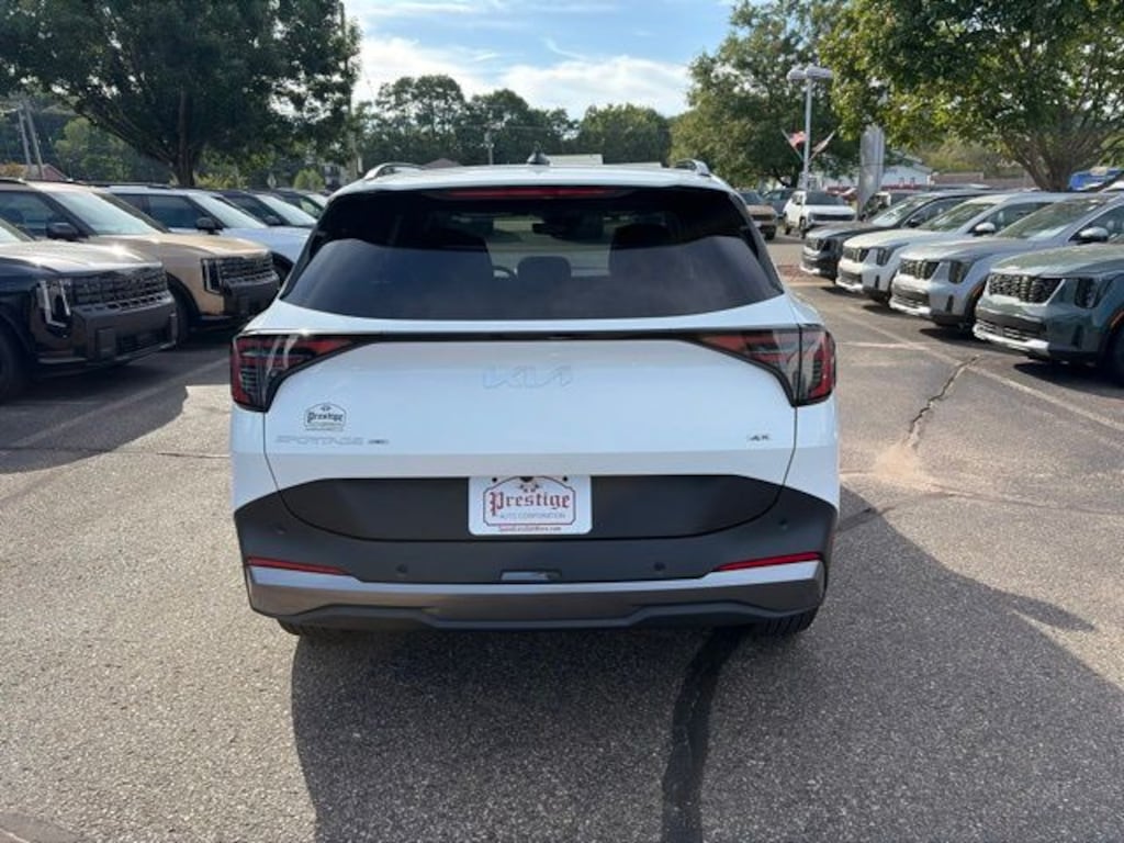 New 2027 Kia Sportage Hybrid EX SUV