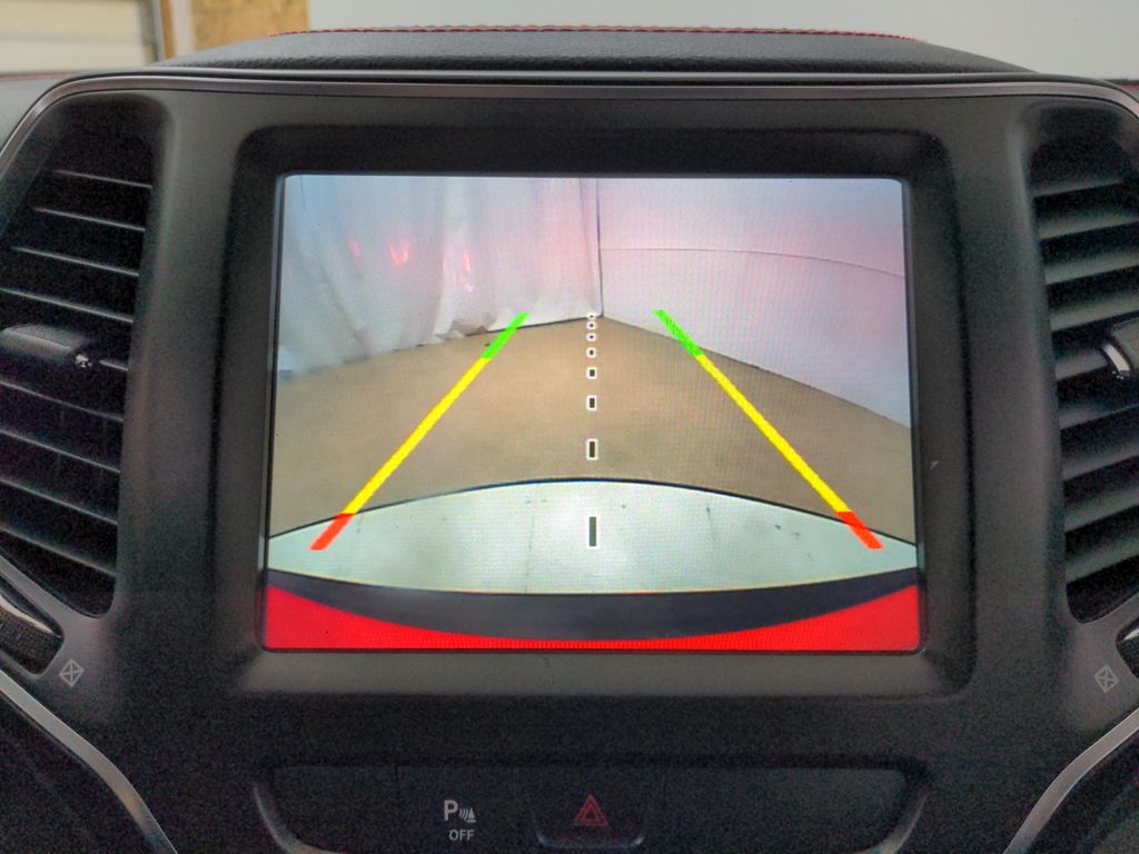 2019 Jeep Cherokee Trailhawk - Photo 24