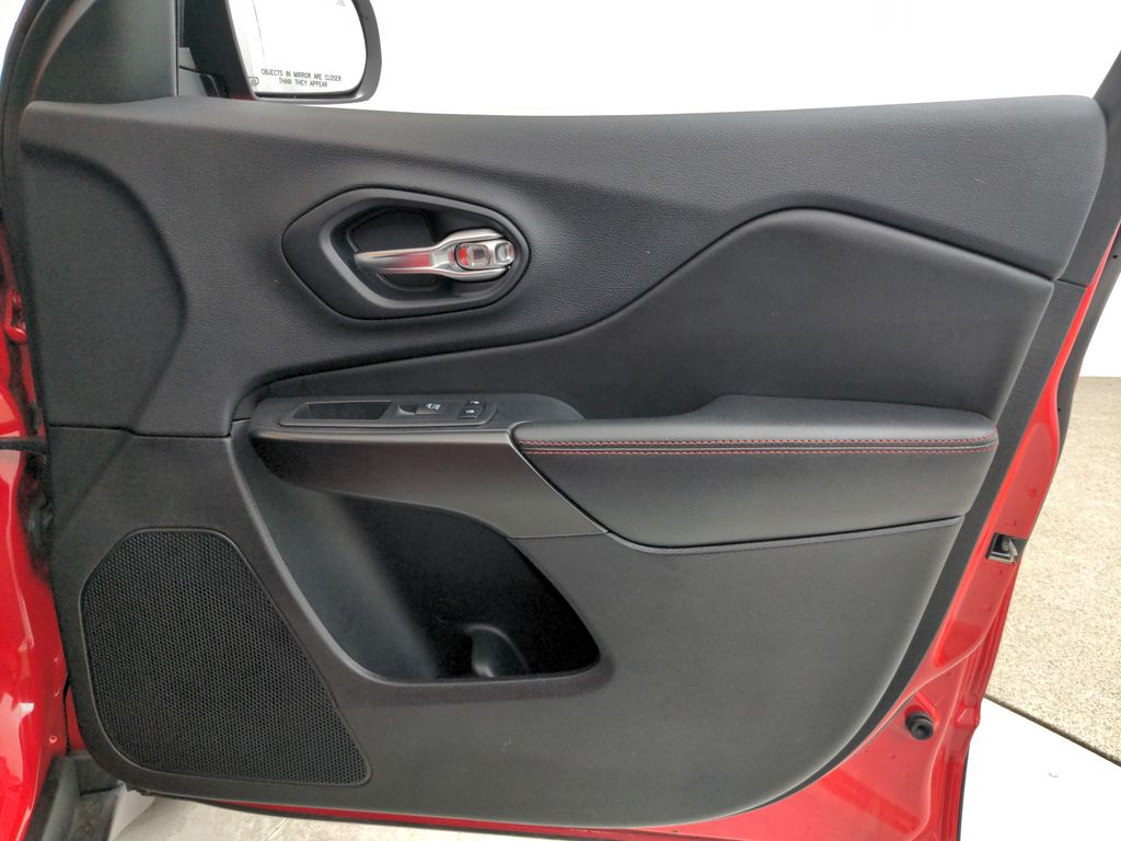 2019 Jeep Cherokee Trailhawk - Photo 32