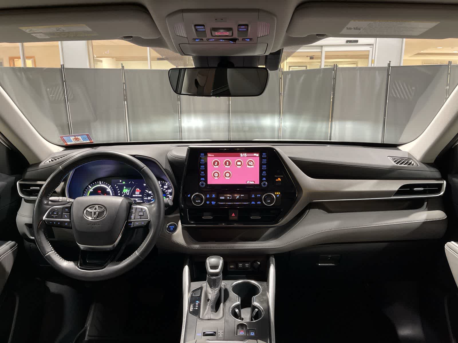 Thumbnail: 2020 Toyota Highlander - 22